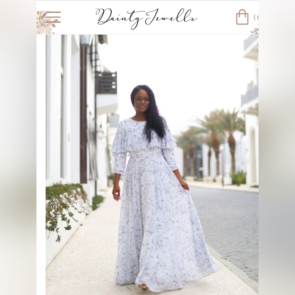 Dainty Jewells Dress - Picture 2 of 4